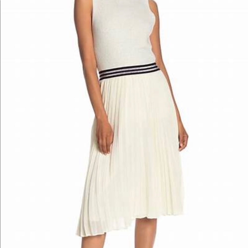Cupcakes and Cashmere Ivory Livia Pleated Skirt